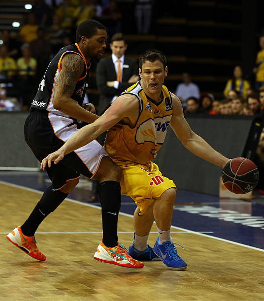 默默付出 默默付出